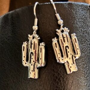 Cactus Dangle Pierced Earrings Silver Tone
Southwest Aztec Design